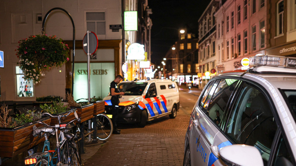 Man Raakt Zwaargewond Bij Steekpartij Op De Wallen - AT5