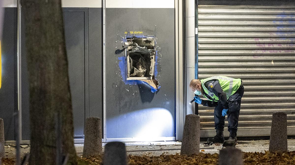 Opnieuw een plofkraak: geldautomaat opgeblazen op Buikslotermeerplein
