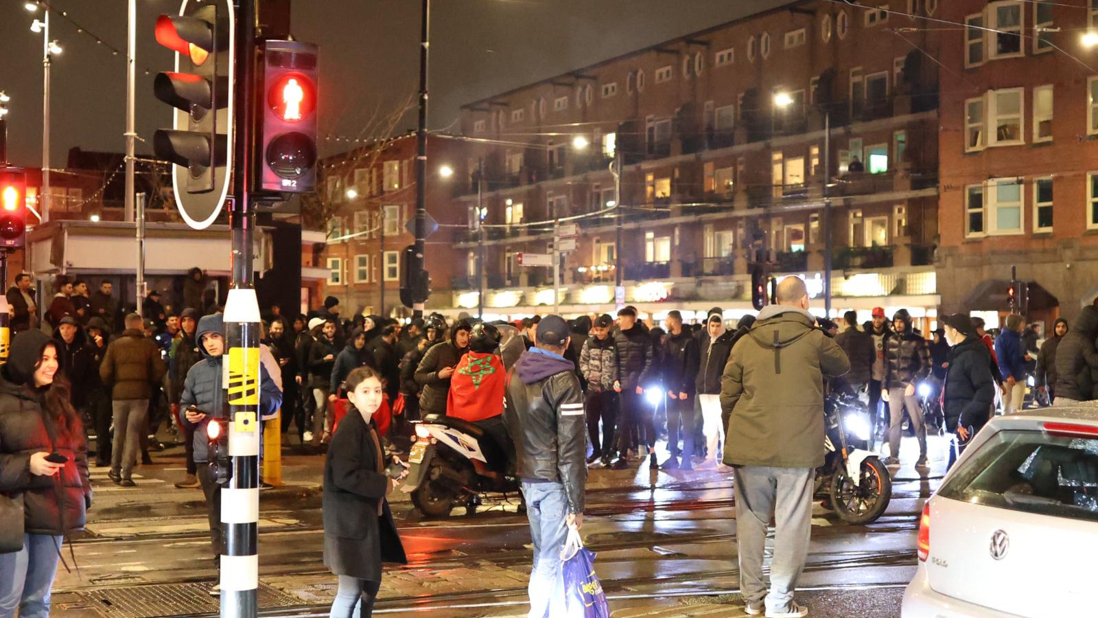 Feest op Mercatorplein na overwinning Marokko