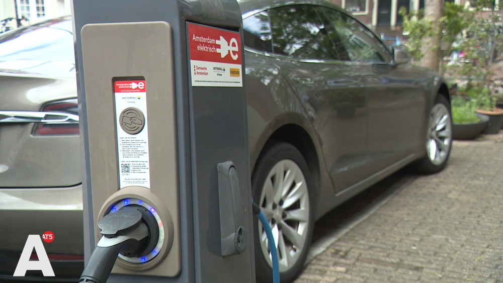 Lang niet elke parkeerplaats krijgt laadpaal, ondanks plan om uitstootvrij te rijden