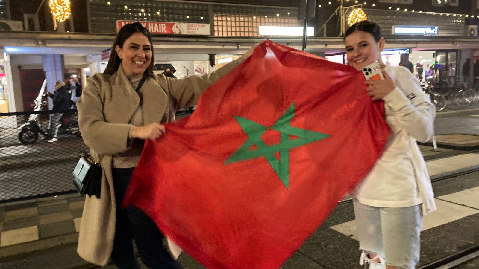 Fans Marokko op Mercatorplein