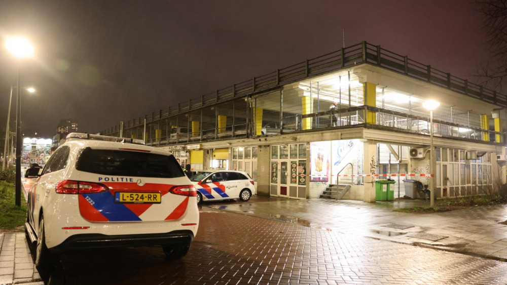 Man injured in shooting in South East parking garage