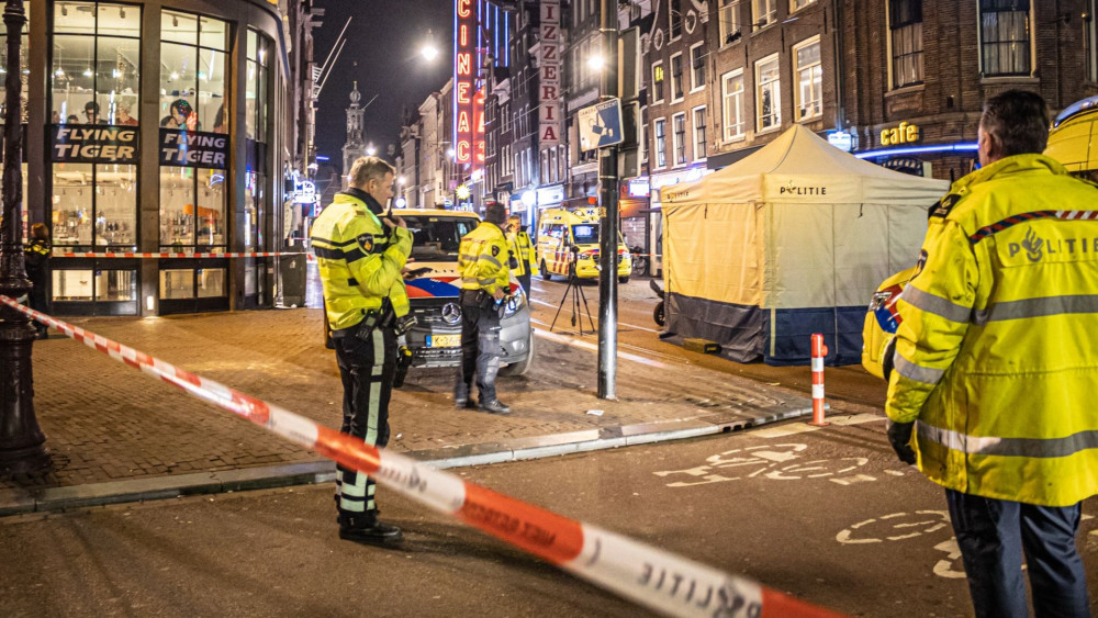 19-jarige Rotterdammer Aangehouden Na Dodelijk Ongeval Rembrandtplein - AT5