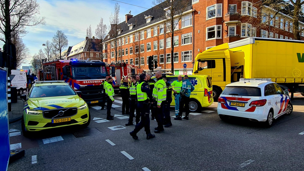 Serious injury incurred by cyclist in collision with truck at Rivierenbuurt