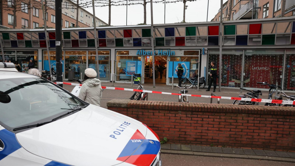 Man aangehouden na steekpartij in supermarkt in Nieuw-Sloten