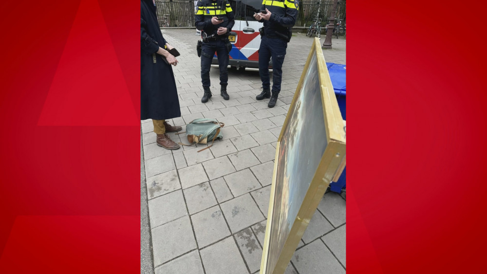 Housemates Stopped by Police While Transporting Painting Across Amsterdam