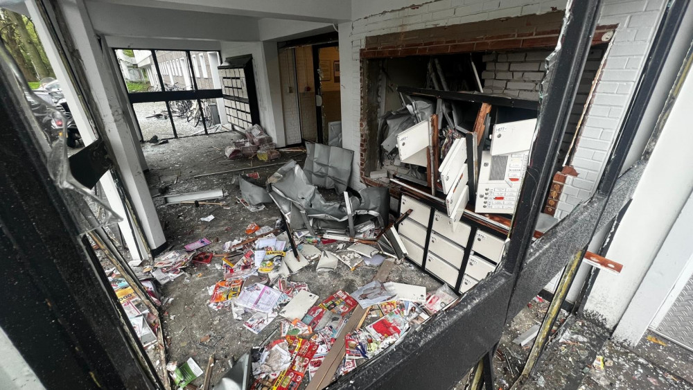 Apartment Building Facade Blown Up in Nieuw-West, No Injuries Reported