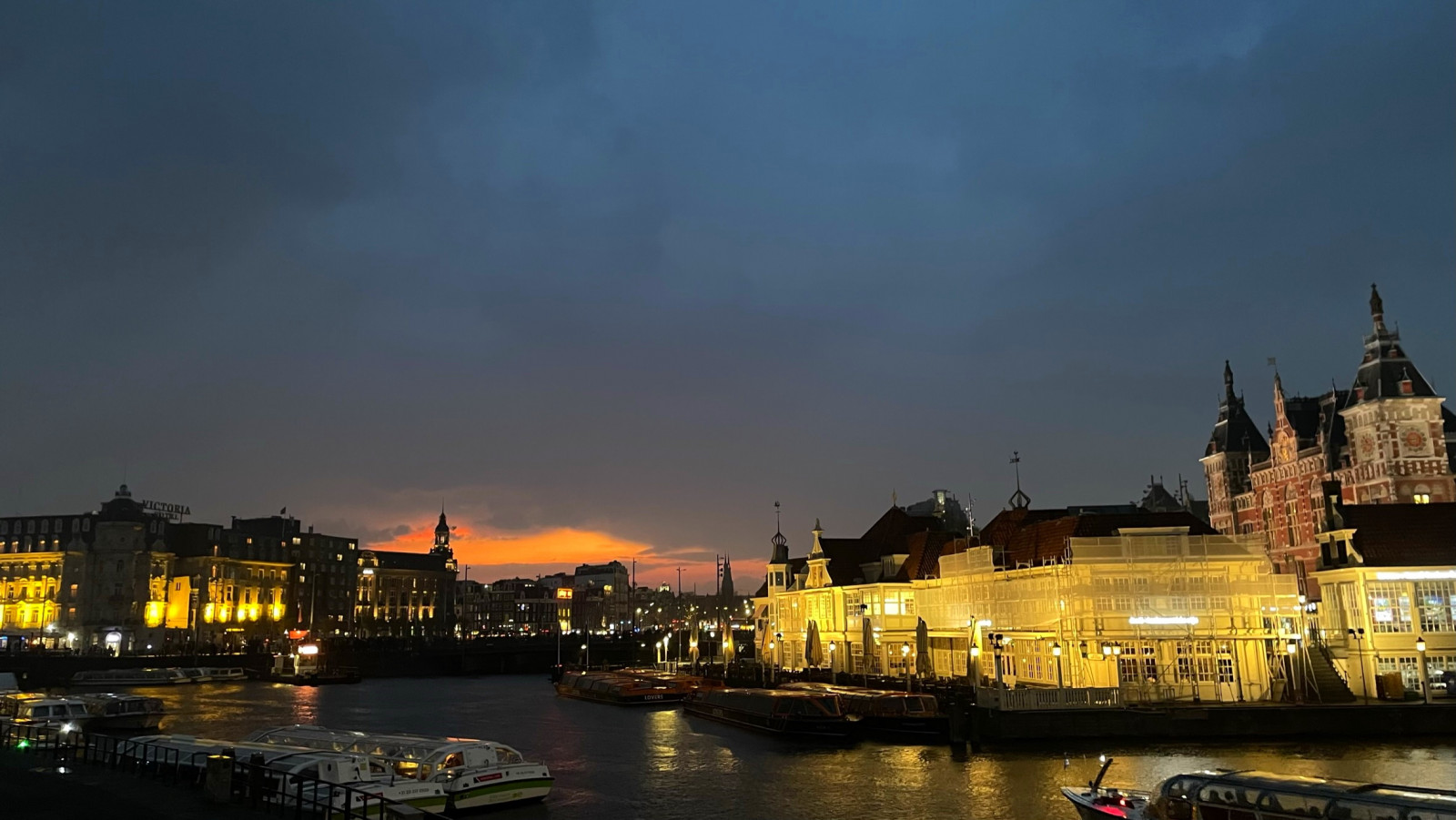 Stormachtige lucht in Centrum