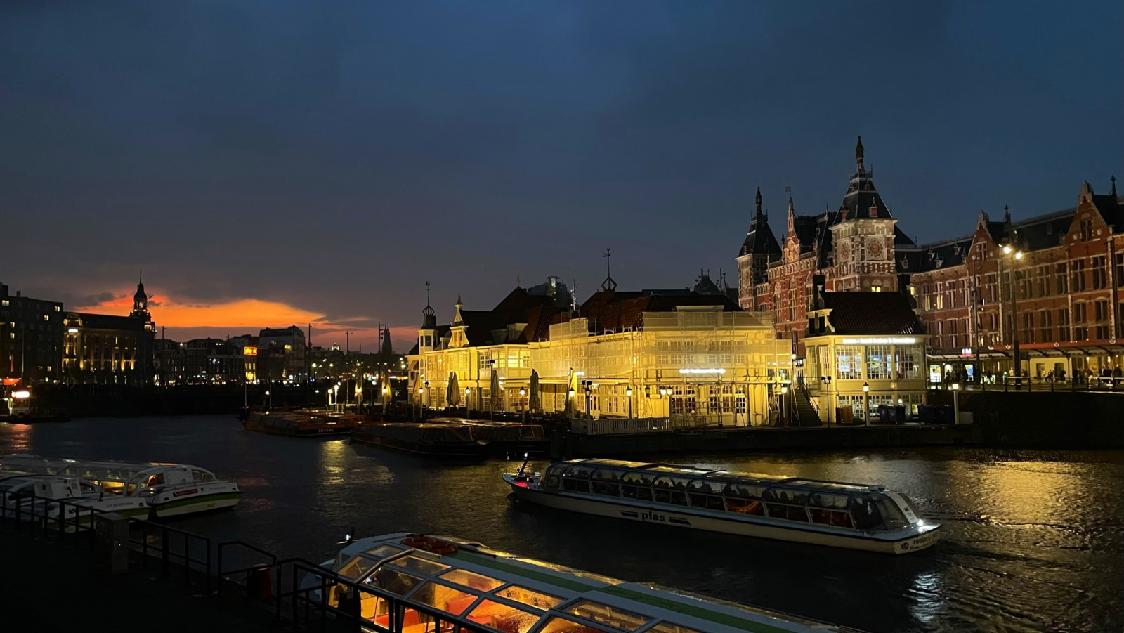 Stormachtige lucht in Centrum