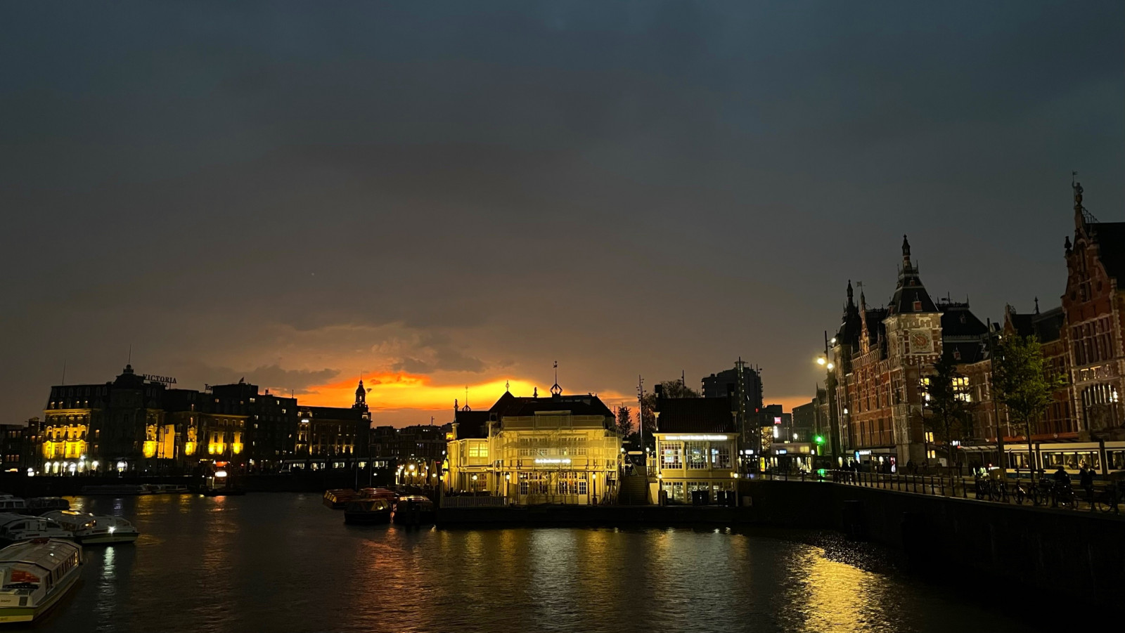 Stormachtige lucht in Centrum