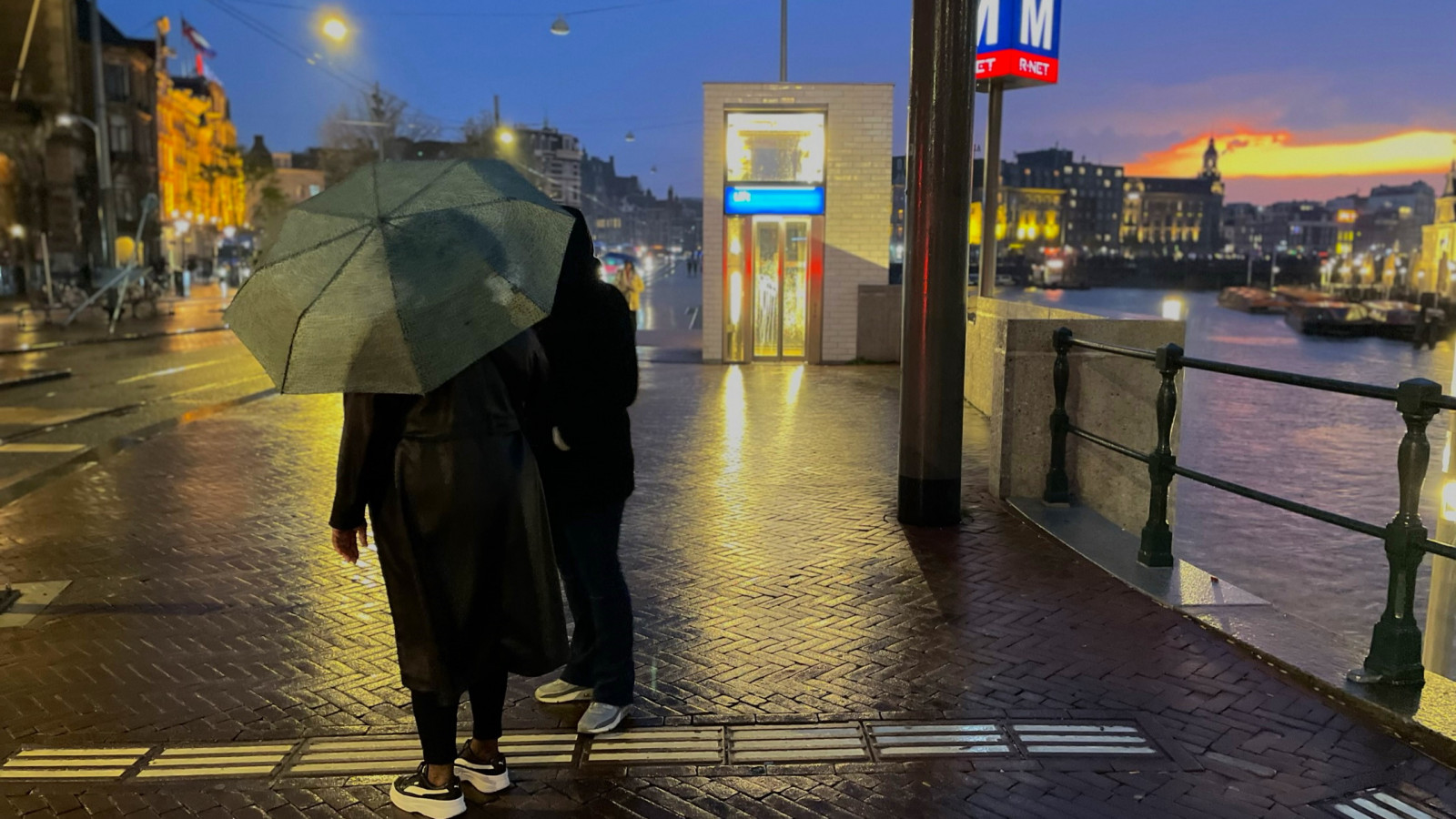 Stormachtige lucht in Centrum