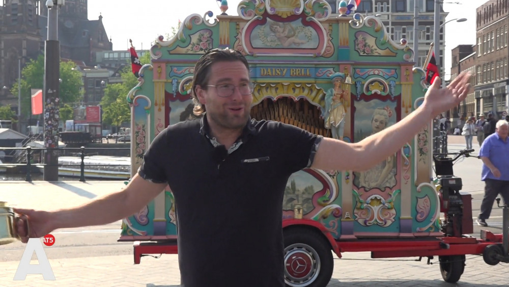 Meet Zico van Pareen, one of the last professional organ grinders in Amsterdam.