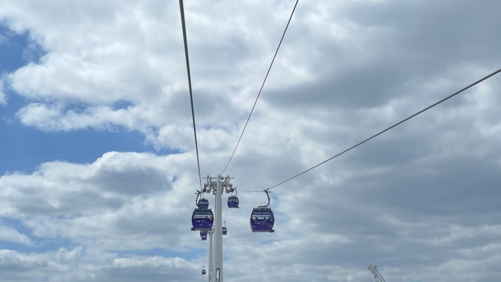 Plan voor kabelbaan over IJ nog 'financieel kwetsbaar en afhankelijk van toeristen'