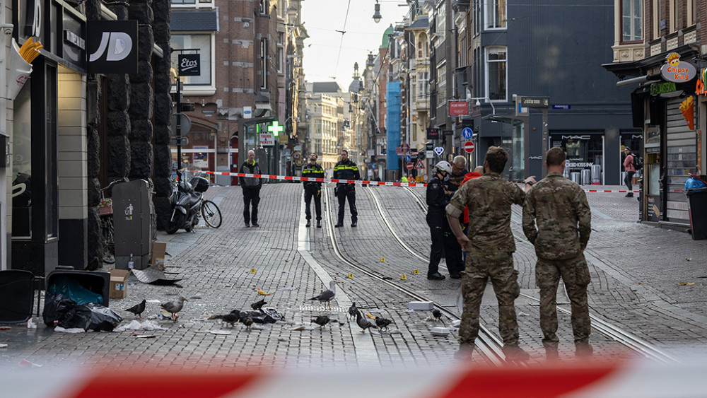 Grote Schade Aan Panden In Centrum En Nieuw-West Door Explosies, Verdachten (18 En 19) Vast - AT5