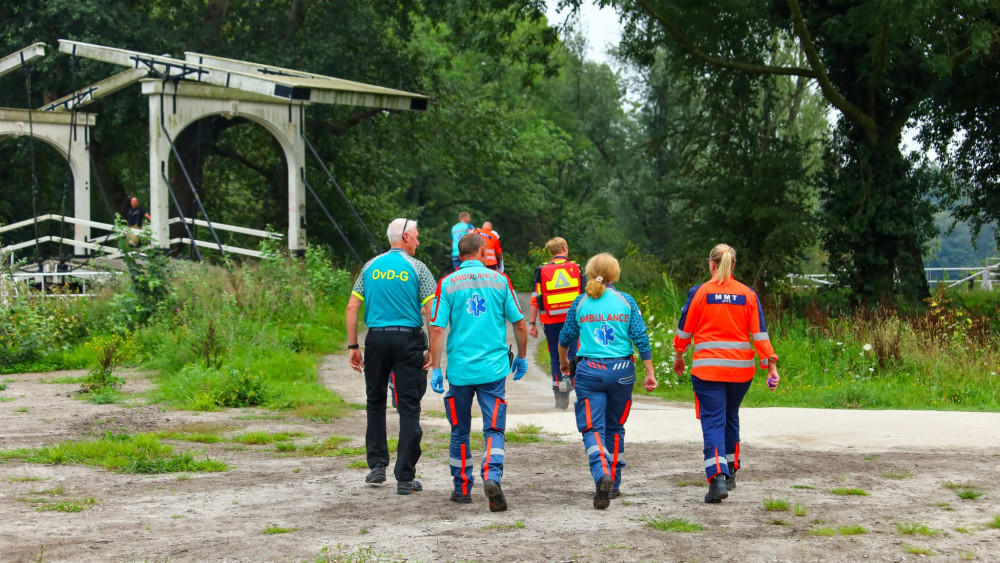 Zoekactie Naar Mogelijke Drenkeling Nieuwe Meer Levert Niets Op - AT5