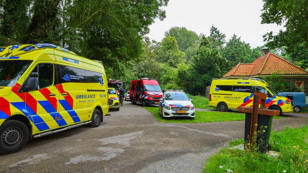 Zoekactie Naar Mogelijke Drenkeling Nieuwe Meer Levert Niets Op - AT5