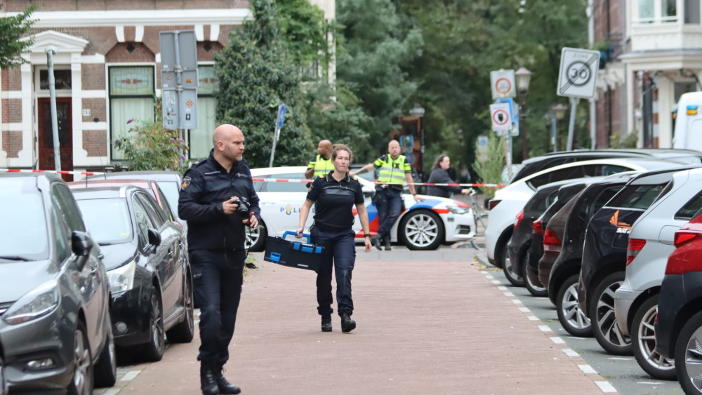 Explosie Bij Gerard Brandtstraat Op Klaarlichte Dag, Politie Zoekt ...