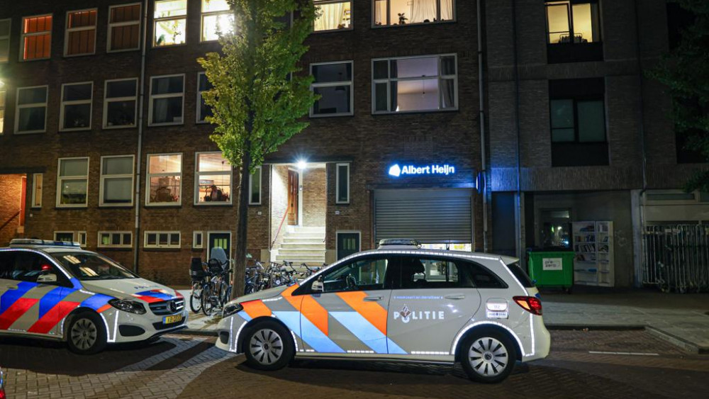 Double Robbery Strikes Albert Heijn Supermarkets in West Within Half an Hour