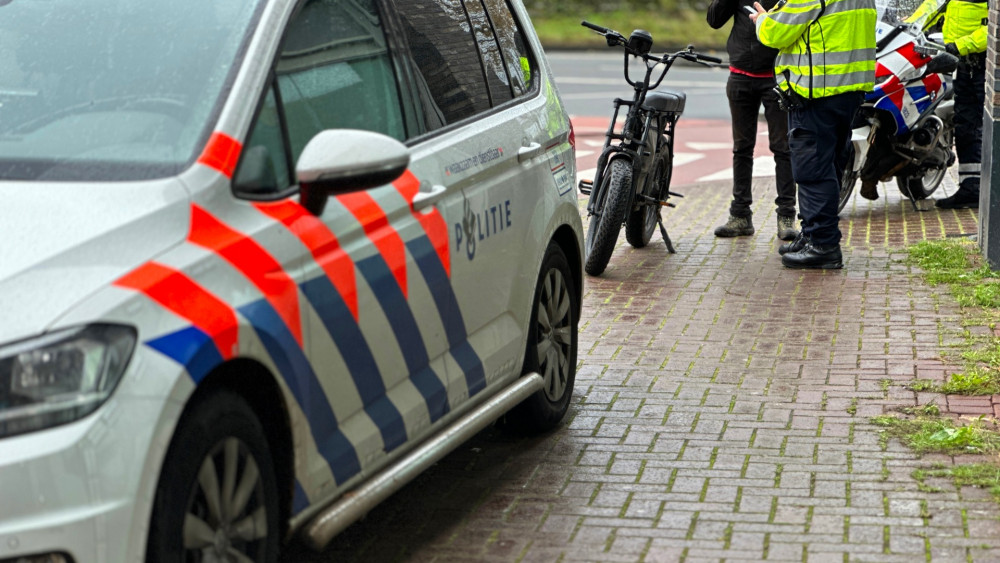 Politie+zet+rollerbanken+in+voor+fatbikes%2C+boete+voor+bestuurder+%26%238211%3B+Omroep+West