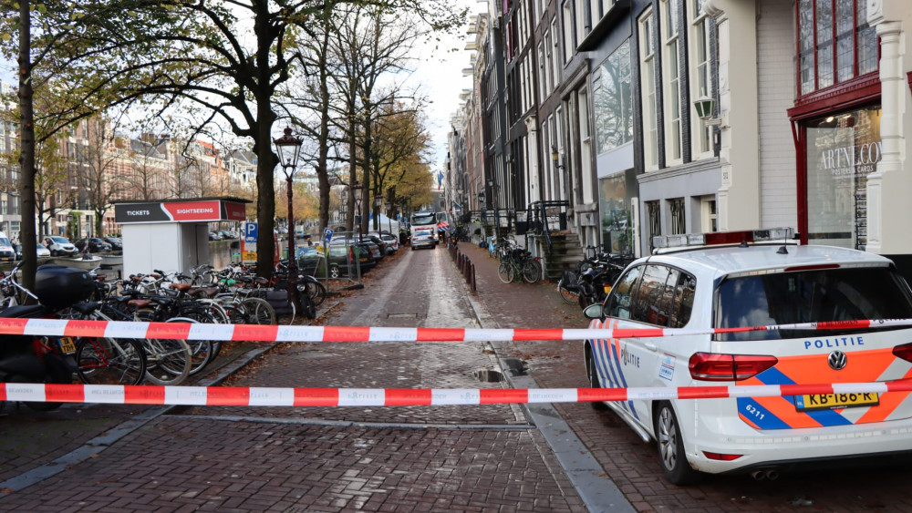 Lichaam Gevonden In Het Water Van De Keizersgracht - AT5