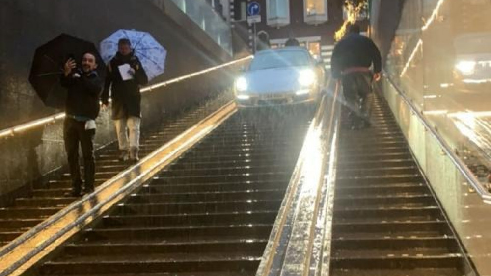 Porsche Attempts to Enter Beursplein Bicycle Shed in Amsterdam