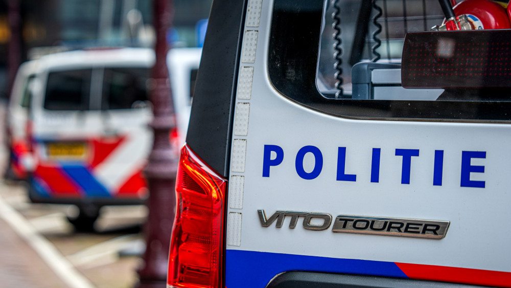 Valse jaarcijfers en nepcontracten: politie houdt tien mensen aan voor hypotheekfraude