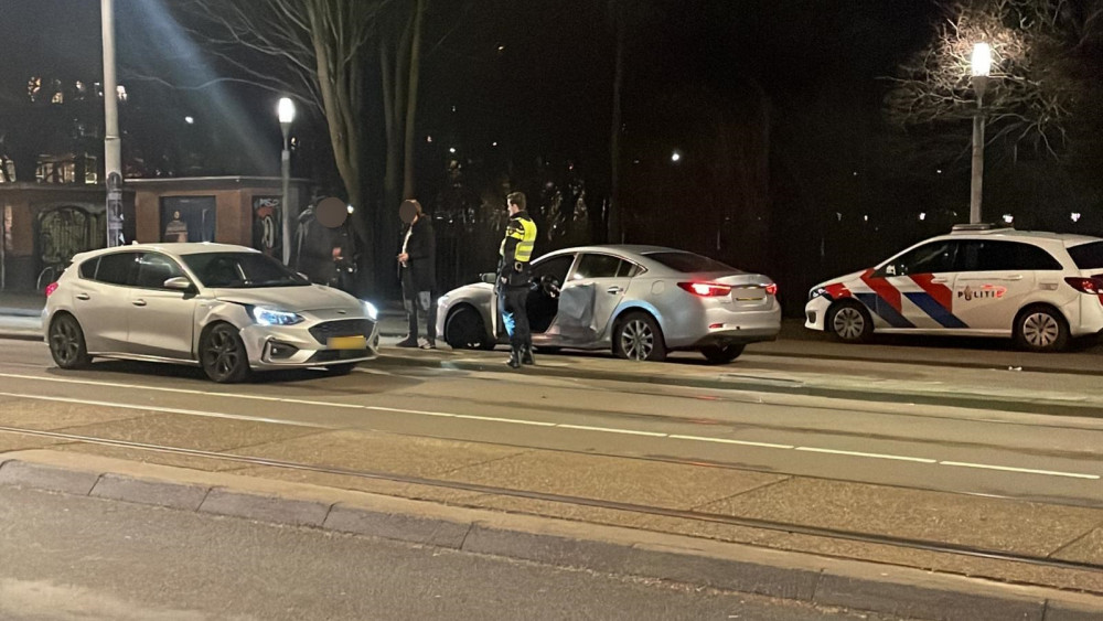 Arrest and Taser Incident in Linnaeusstraat, Oosterpark – Motorcycle Chase Ends in Damage