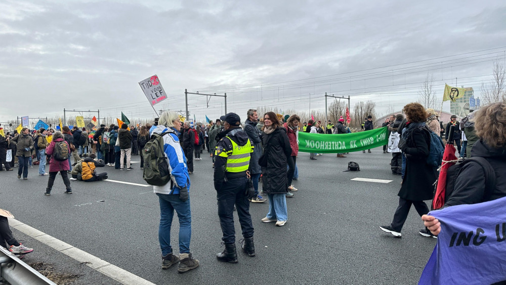 Extinction Rebellion Blockade of A10 South: Municipality’s Extensive Preparation Revealed – Documents Released by AT5