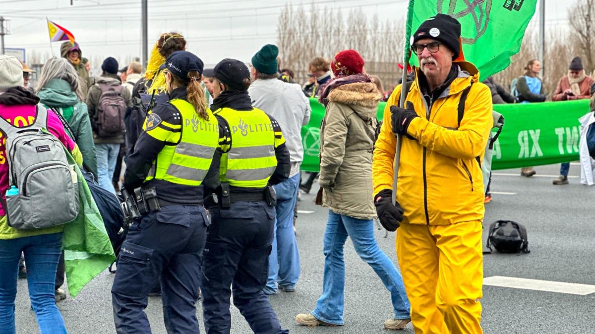 Halsema bepaalt zelf aanpak A10-blokkades, ondanks oproep minister ...