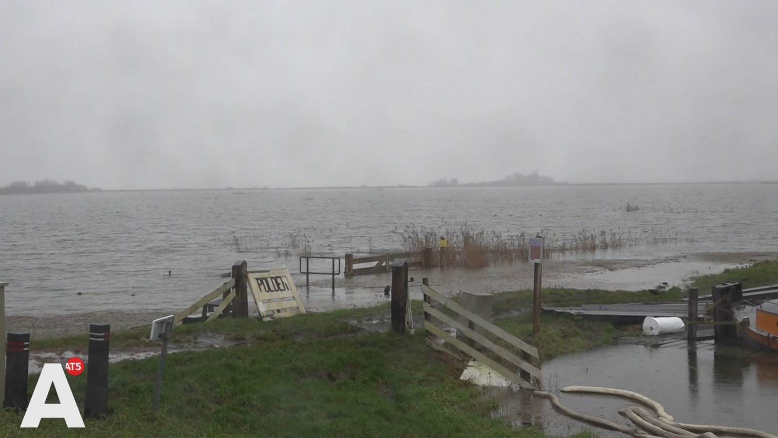 De ondergelopen polder