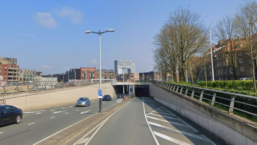 Spaarndammertunnel richting stad urenlang dicht door storing