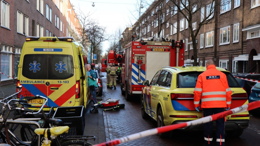 Vrouw Zwaargewond Naar Ziekenhuis Na Brand In Woning, Politie Vermoedt ...