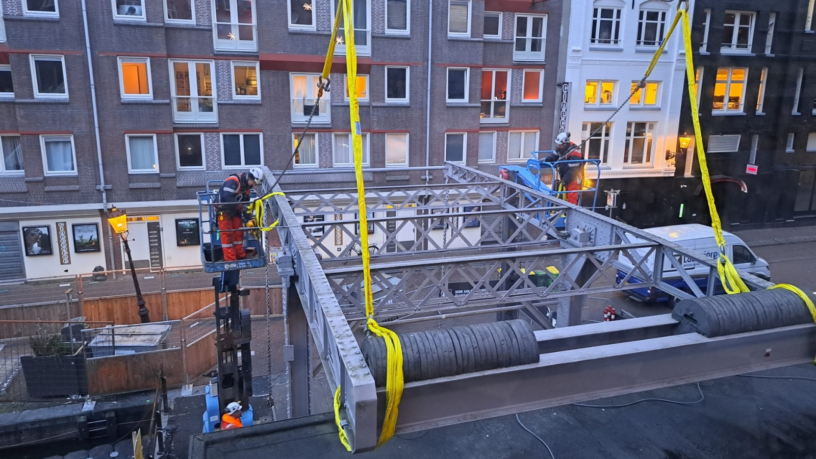 Brug Melkweg weggehaald