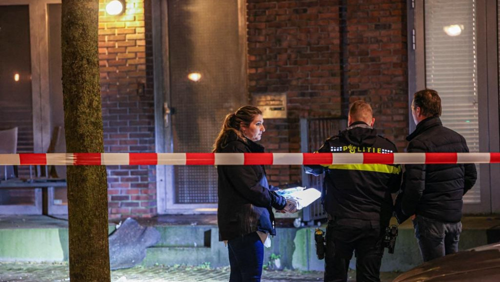 Explosive Blast at House in IJburg: Police Investigating and Seeking Witness Reports