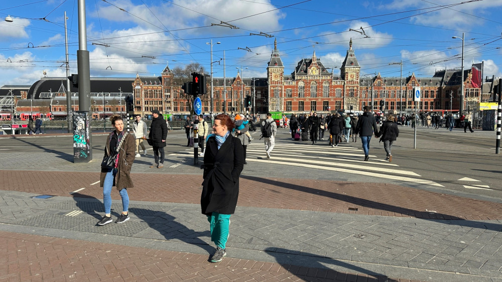 Door+rood+lopen+kan+extreme+gevolgen+hebben+voor+Valerie%3A+%E2%80%98Als+ik+word+opgepakt%2C+moet+ik+het+land+uit%E2%80%99+%26%23124%3B+Binnenland