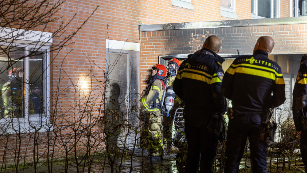 Portiek op Maarsenhof in Zuidoost uitgebrand na explosie
