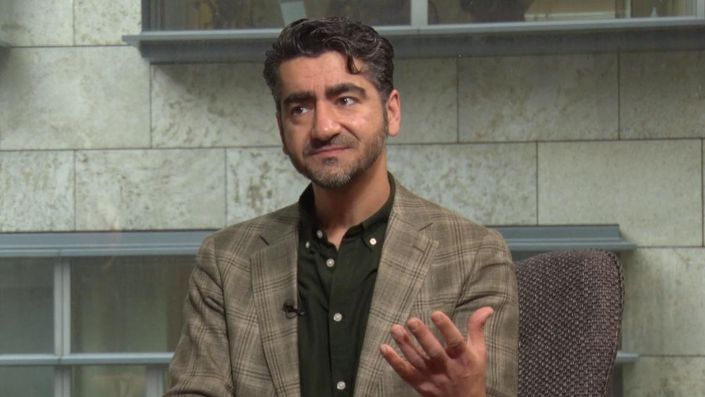 Schrijver Murat Isik: "Ik Wil Jongeren In Achterstandswijken Inspireren ...