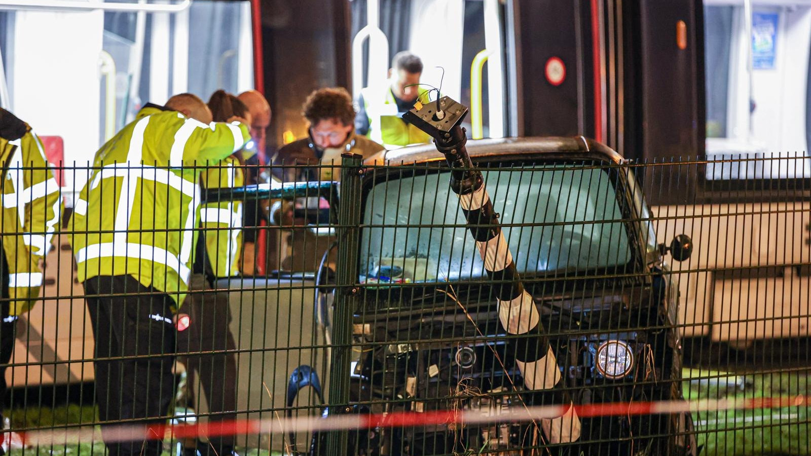 Bestuurder brommobiel ernstig gewond bij aanrijding met tram in Amstelveen
