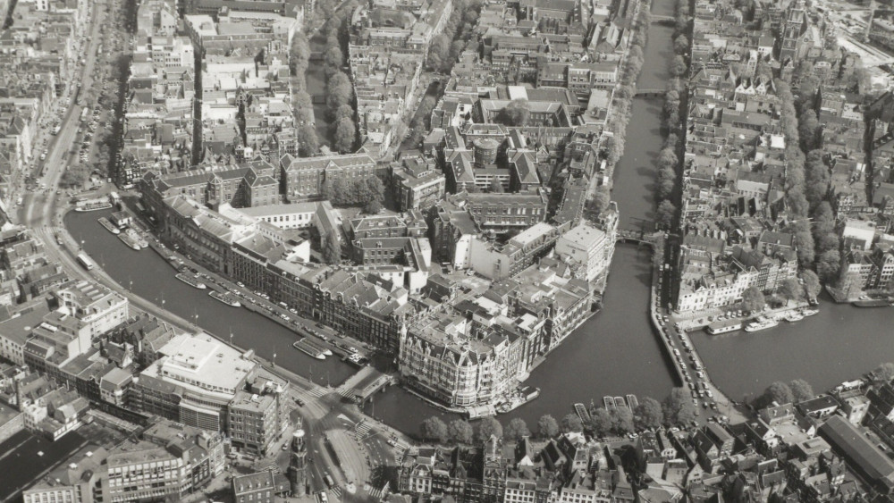 Amsterdamse woningmarkt door de jaren heen: 'Schaarste is van alle jaren'