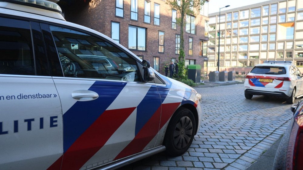 Auto-overval op IJburg, verdachte bij Schiphol aangehouden
