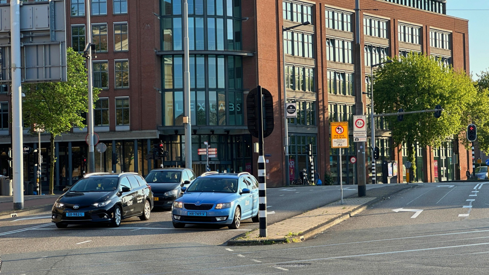 Borden tegen Bijenkorffile