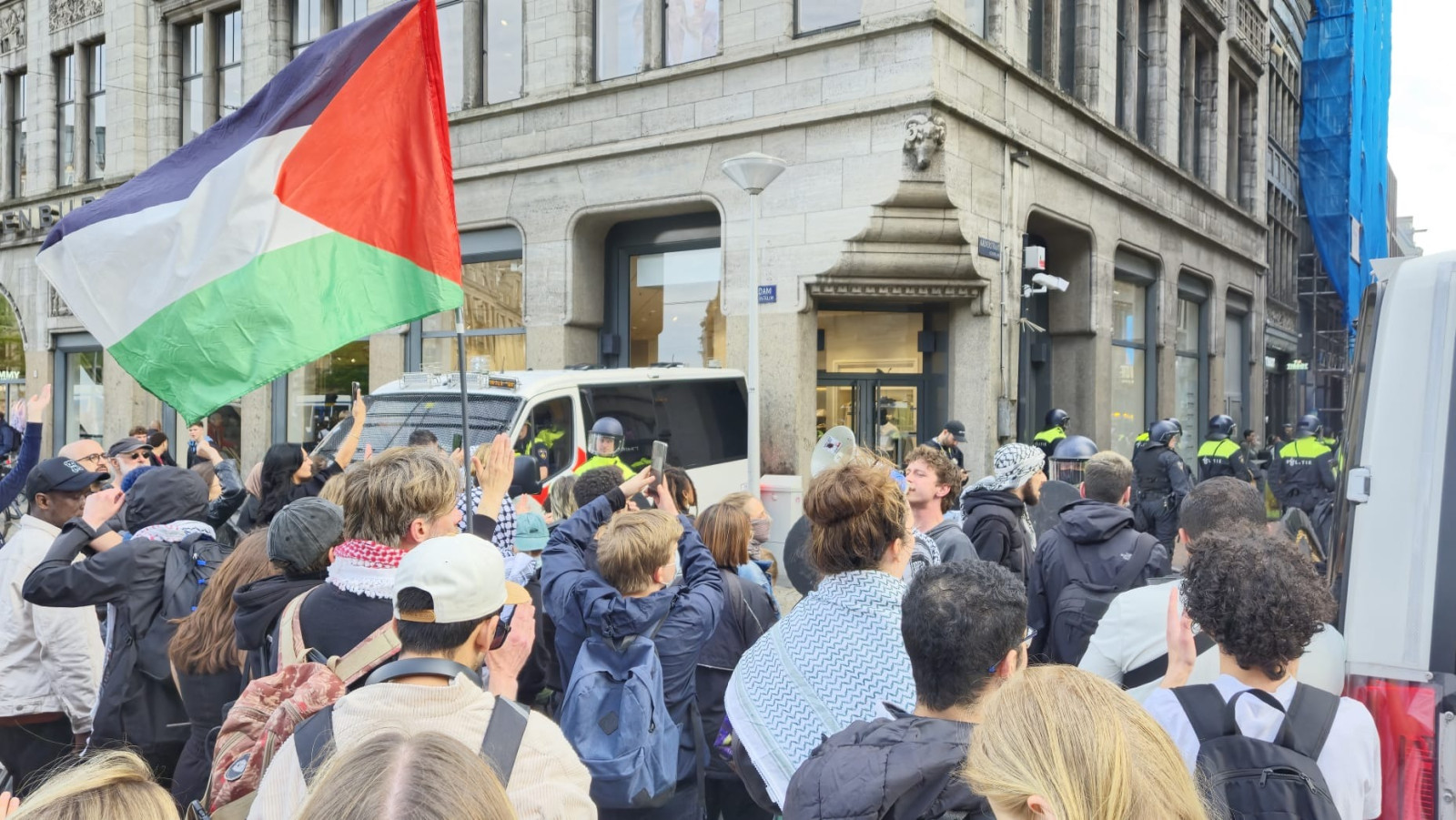 Pro-Palestina demonstranten aangehouden