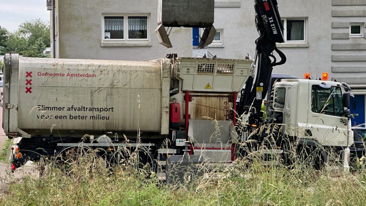 Overvolle containers en gemiste ophaalrondes: gaat het wel goed met de afvalinzameling in Weesp?