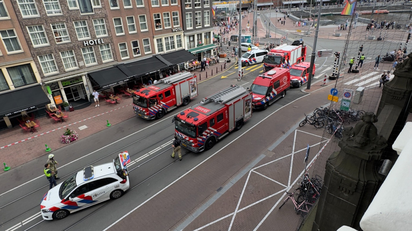 Persoon onder tram gekomen bij Martelaarsgracht