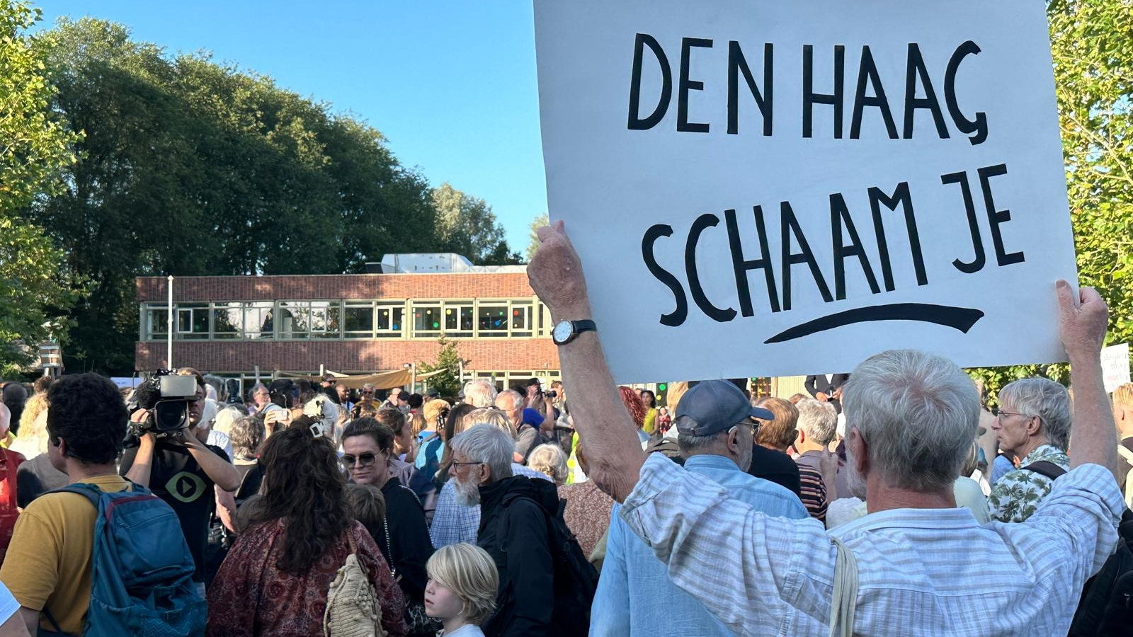 Solidariteitsmars tegen uitzetting van Mikael