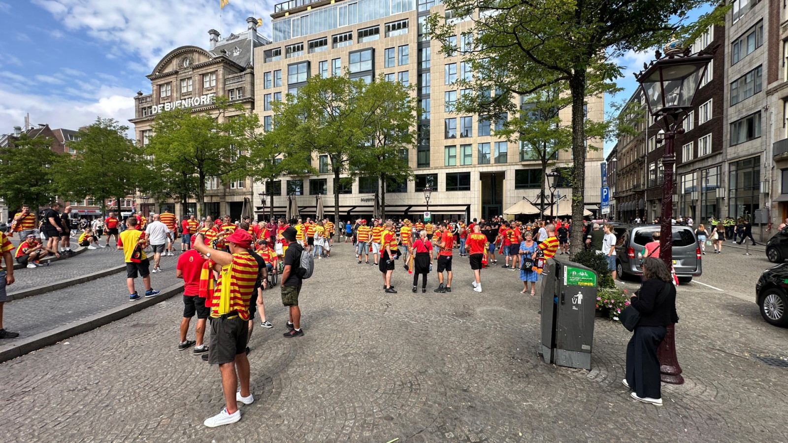 Jagiellonia-supporters in de stad