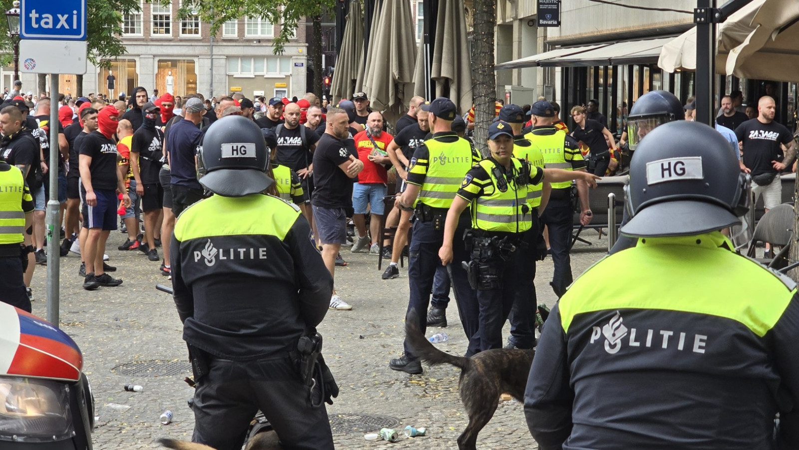 Jagiellonia-supporters in de stad