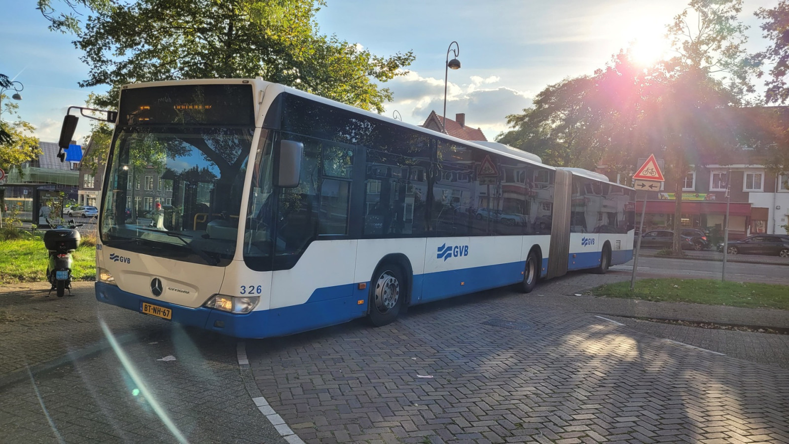 Bus Meeuwenlaan