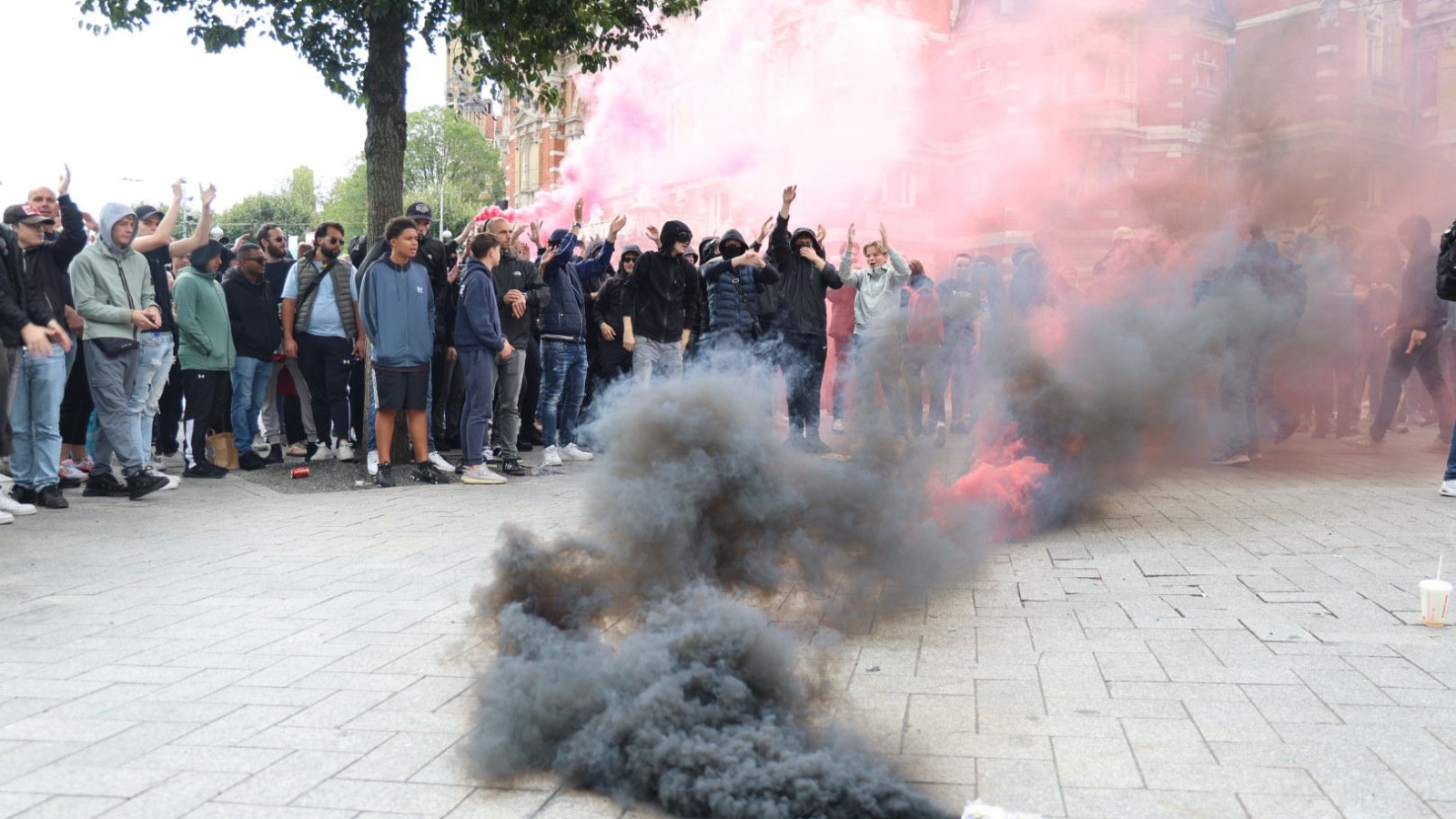 Demonstratie Ajax-supporters op Leidseplein