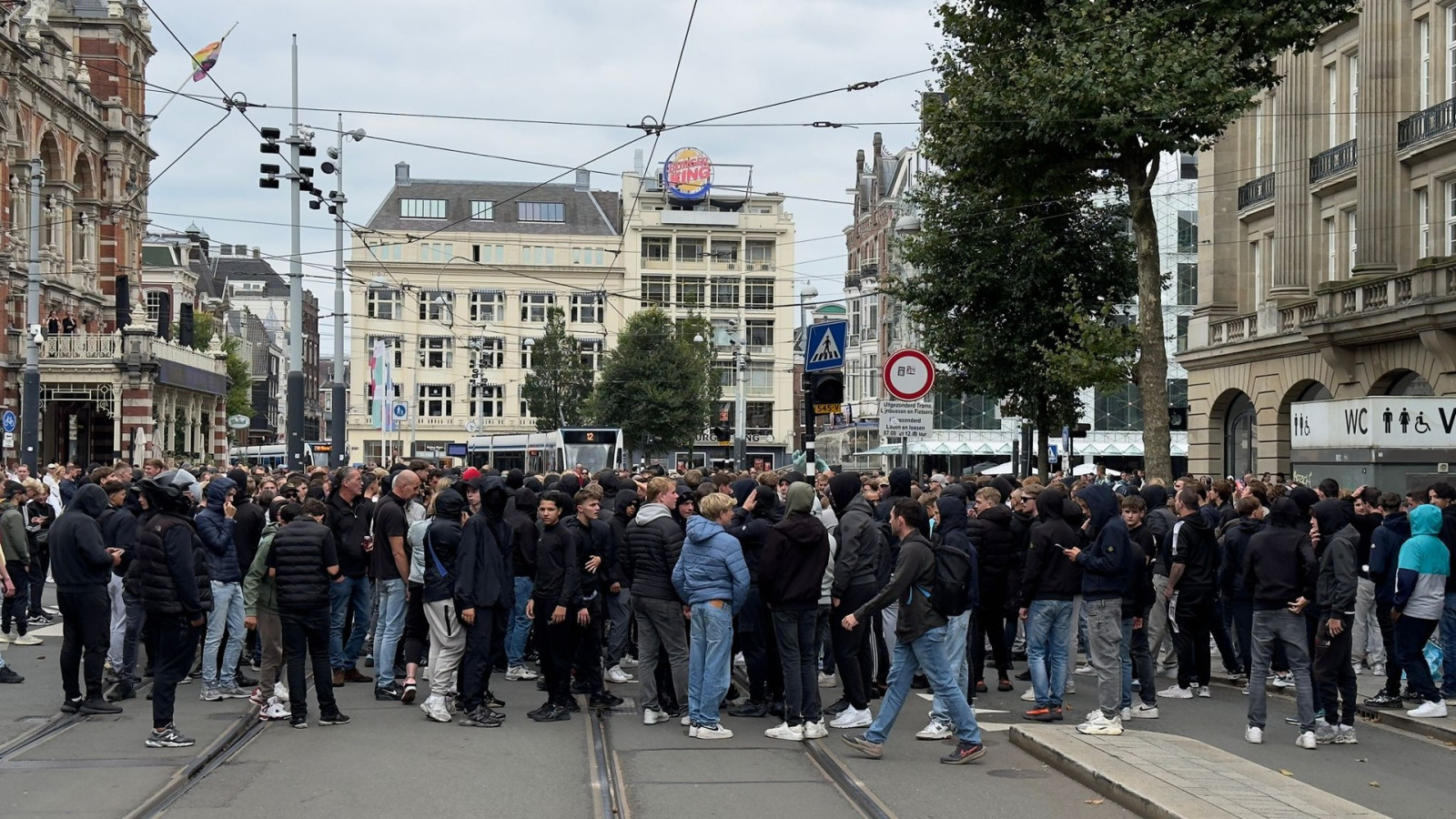 Demonstratie Ajax-supporters op Leidseplein